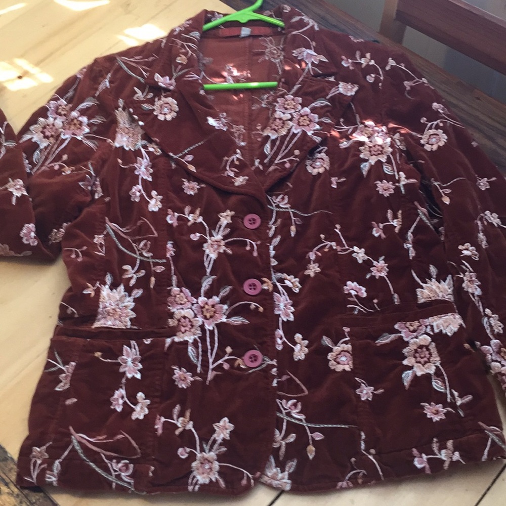 Vintage embroidered flower blazer